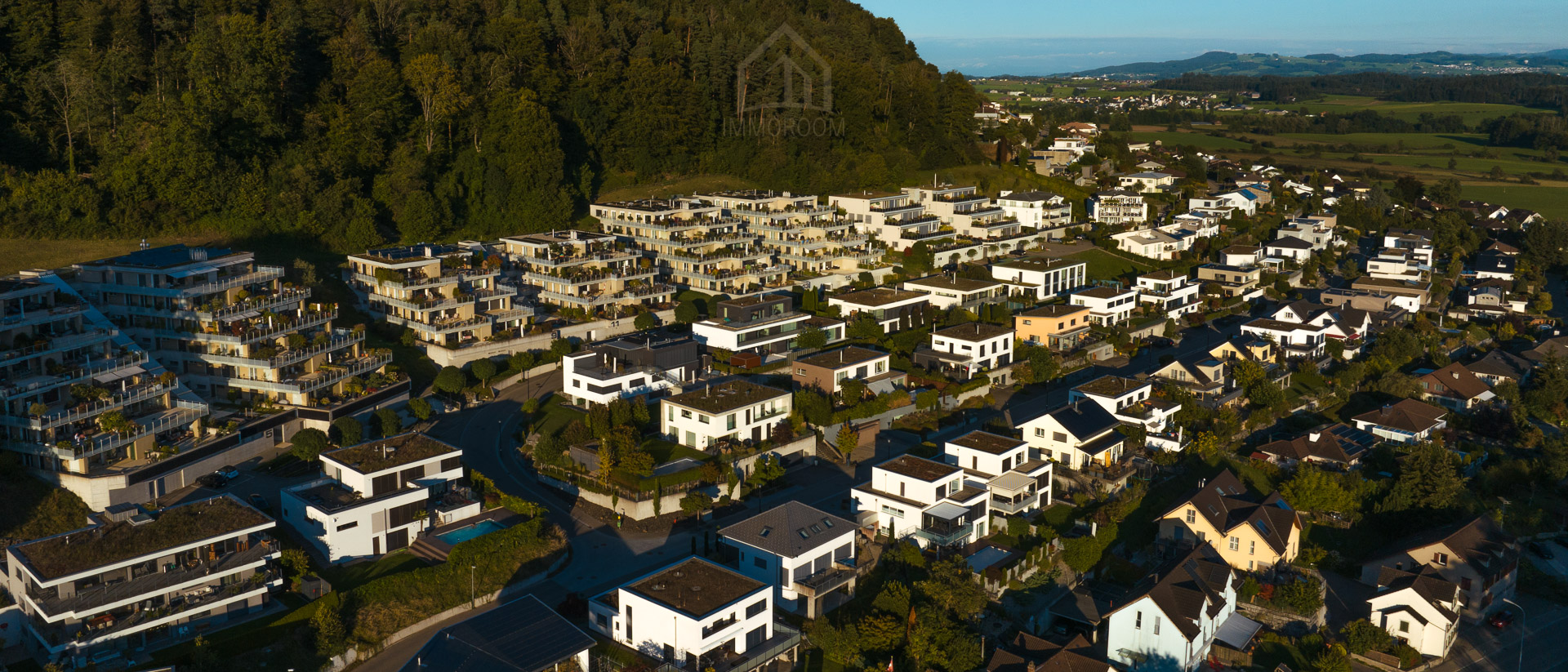 Bild Immoroom_Reihenhaus_immobilien.jpg